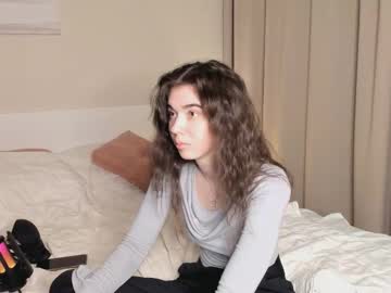 girl Nude Cam Girls Playing Games with katiebarfield