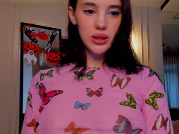 girl
        angella_kleee cam image #2743284