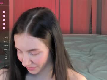 girl
        lili_colinz_ cam image #2465090