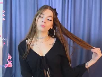girl
        philomenagallant cam image #4194472