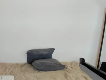 girl
        aria_diaz cam image #3271377