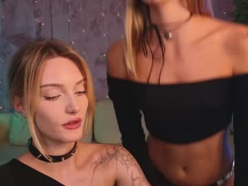 couple
        dream_show_054 cam image #4811617