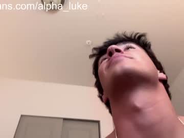 couple
        alpha_luke cam image #1335365
