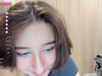 girl
        joyphillips cam image #1132207