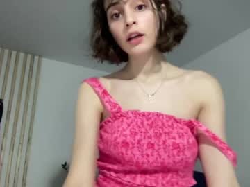 girl
        crown_of_vice01 cam image #925555