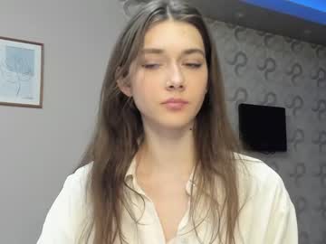 girl
        _wilson__ cam image #1361044