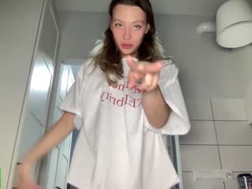 girl
        angel_from_sky cam image #4108922