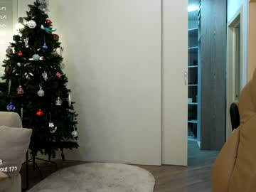 girl
        ronny_ponny cam image #571931