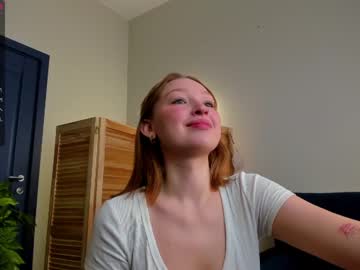 girl
        dinablush cam image #1042836