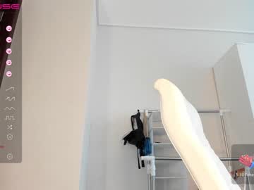 girl
        hee_jin cam image #1417536