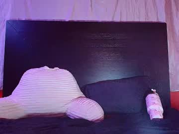 girl
        lovelilaxox cam image #5781265