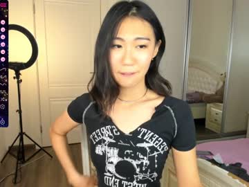 girl
        raru_mi cam image #2120563