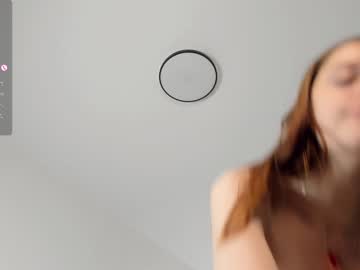 girl
        maidabuoy cam image #3774322