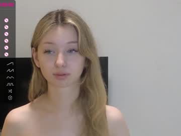 girl
        evafrancis cam image #1835626
