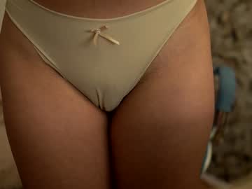 girl
        prettyhousewife cam image #1030110