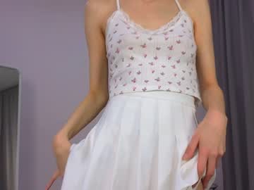 girl
        wanda_robinson cam image #1657914