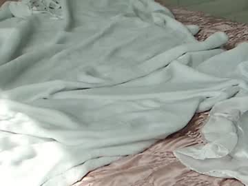 girl
        littlegreekflower cam image #6554407