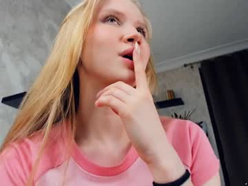 girl
        one_1ove cam image #6599232