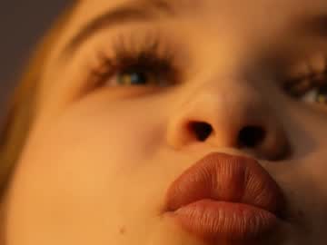 girl
        yeepshyy cam image #5471929