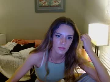 girl
        emmmafox14 cam image #1696183