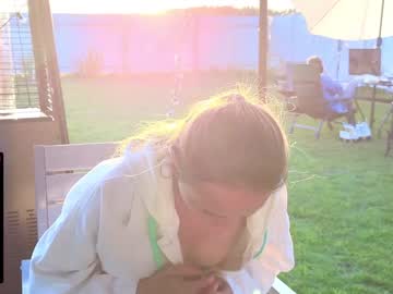 girl
        misss_viki cam image #1512152