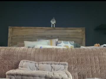 couple
        mssbb cam image #6034057
