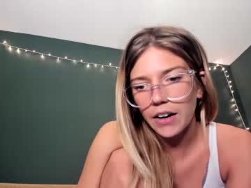 girl
        oliviahansleyy cam image #4221875