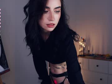 girl
        dance_kuduro cam image #4530172