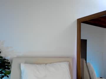 girl
        abiee__ cam image #1614459