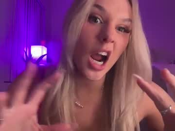 girl
        kittypooh386196 cam image #5925976