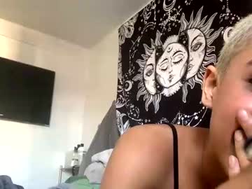 girl
        fxrbiddenfruitt cam image #2451187