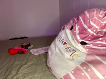 girl Nude Cam Girls Playing Games with pixiefayethefairy