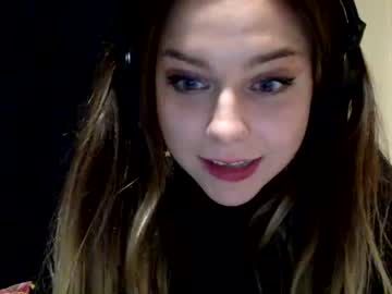 girl
        lillypadgrl cam image #2685393