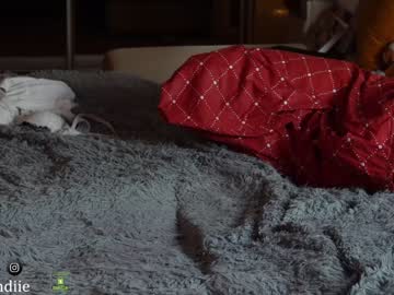 girl
        bestblondiiecb cam image #3193593