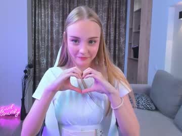 girl
        lolliis cam image #2187087