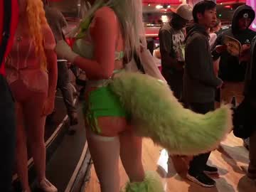 couple
        blondefoxsilverfox cam image #5945086