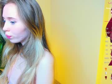 girl
        katrin_tangerine cam image #3923773