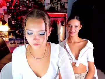 girl
        totallysp1ce cam image #3649997