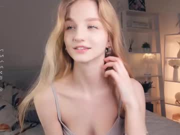 girl
        _magic_smile_ cam image #6632223