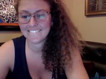 girl
        roxyrolla cam image #602988