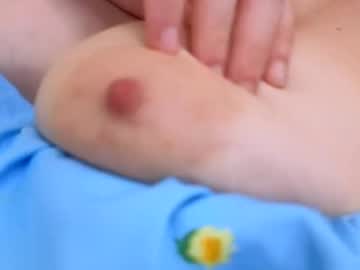 girl
        dawnwillow cam image #5109249