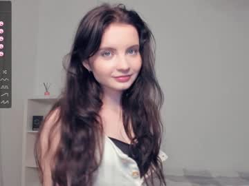 girl
        hello_mysun cam image #2610904