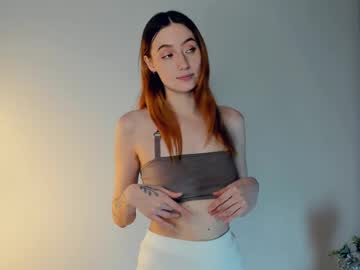 girl
        quennaedger cam image #5603631