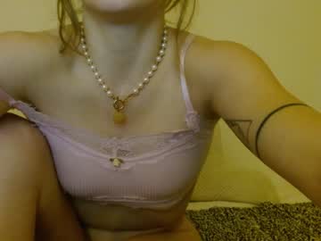 girl
        purexnymph cam image #67710