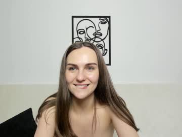 girl
        iris_blossom_ cam image #1052669