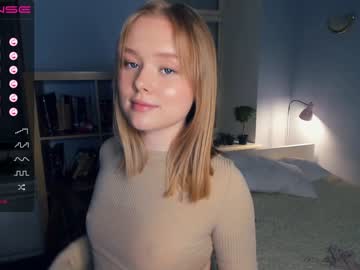 girl
        sun_shiiine cam image #1311892