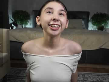 girl
        zarascarlett cam image #6039855
