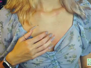 girl
        audreycarvin cam image #4608541