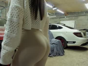 girl
        jenniferden cam image #4025465