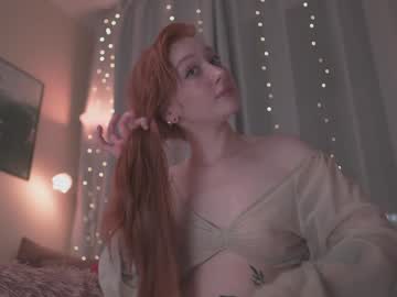 girl
        iara_mi cam image #6001703